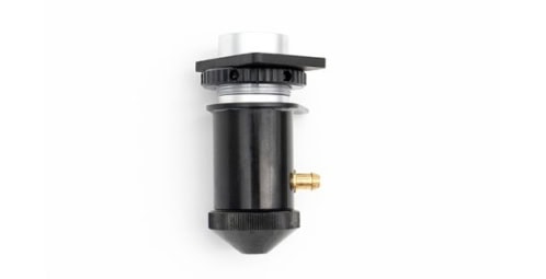 Gros plan dune pièce mécanique noire et argentée à pointe conique, apparemment conçue pour une utilisation industrielle avec lEpilog Fusion Maker. Ce composant est doté dun raccord en laiton sur le côté, mettant en valeur la précision et la polyvalence idéales pour les machines avancées.