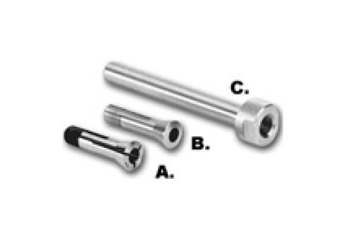 Trois outils métalliques, étiquetés A, B et C, sont posés sur la machine. A est une petite pièce cylindrique avec une pointe noire, B est une pièce métallique légèrement plus grande et C est la plus grande avec une tête hexagonale. Chaque outil brille en argent, comme une gravure polie sur un verre fin.